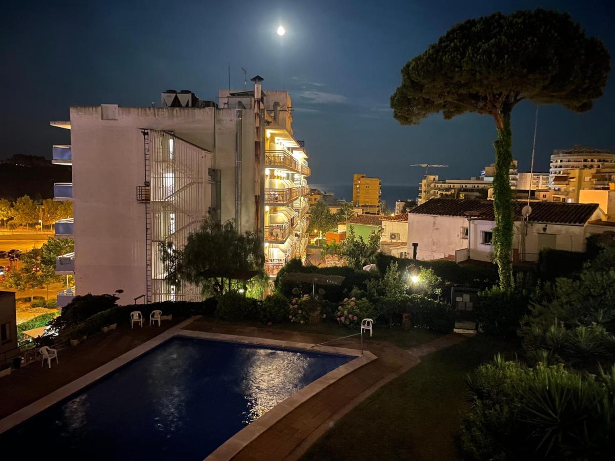 Nice Apartamen Lloret de Mar Bagian luar foto